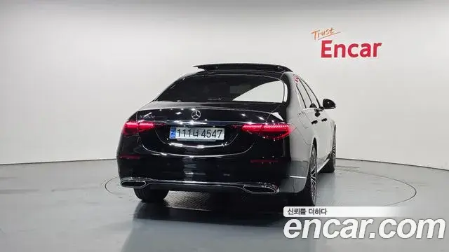 Mercedes-Benz S-Class 2021 — Photo 30/33
