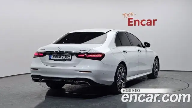 Mercedes-Benz E-Class 2020 — Фото 2/20