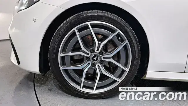 Mercedes-Benz E-Class 2020 — Фото 5/20