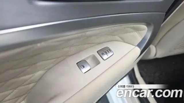 Genesis G70 2019 — Şəkil 24/37