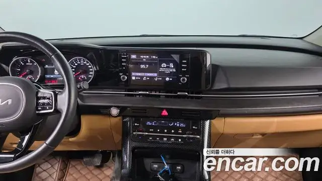 Kia Carnival 2022 — Фото 13/20