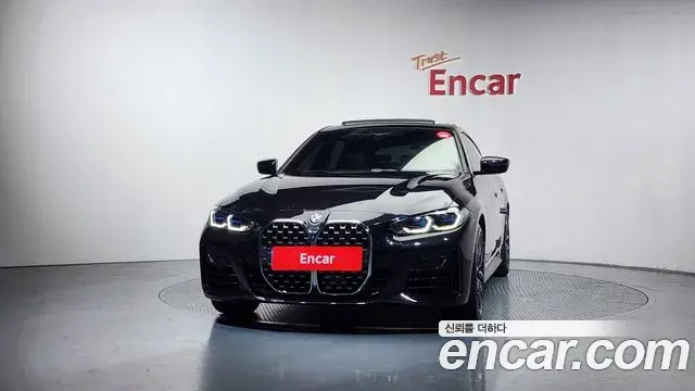 BMW 4 Series 2022 — Şəkil 34/36