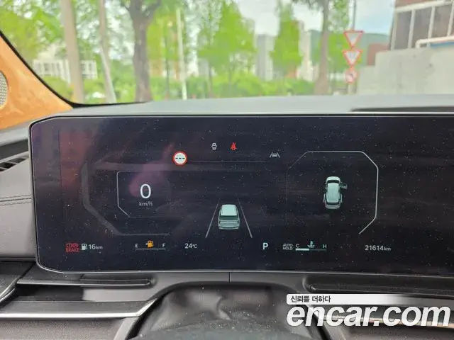 Kia Carnival 2024 — Şəkil 2/20
