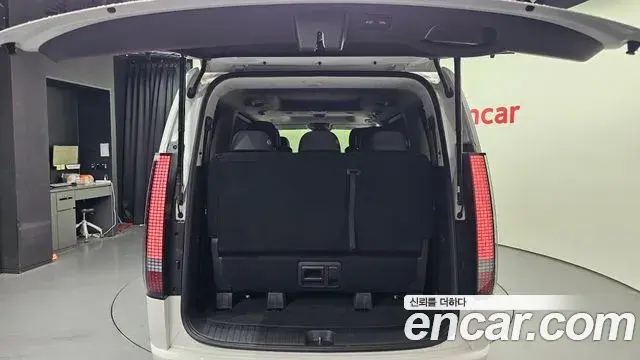 Hyundai Staria 2023 — Photo 11/20
