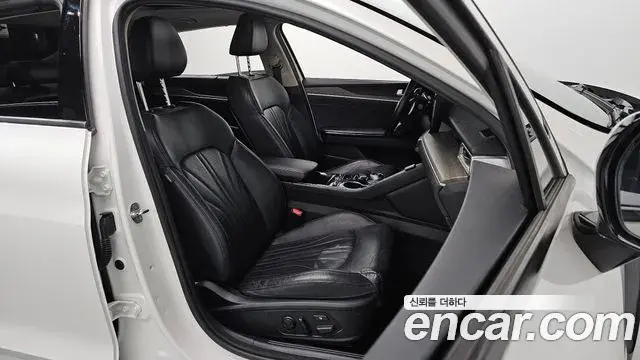 Kia K5 2020 — Şəkil 25/30