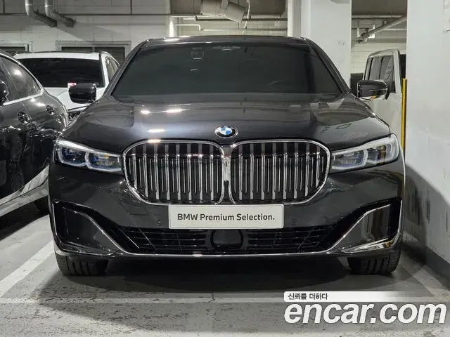 BMW 7 Series 2021 — ფოტო 12/20