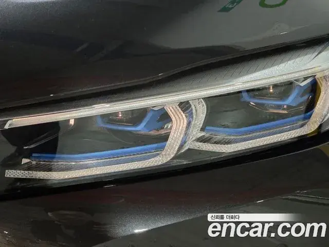 BMW 7 Series 2021 — ფოტო 13/20