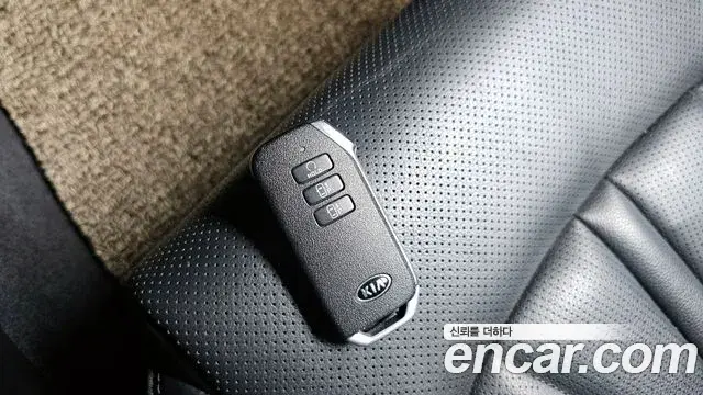 Kia K5 2021 — Photo 23/32