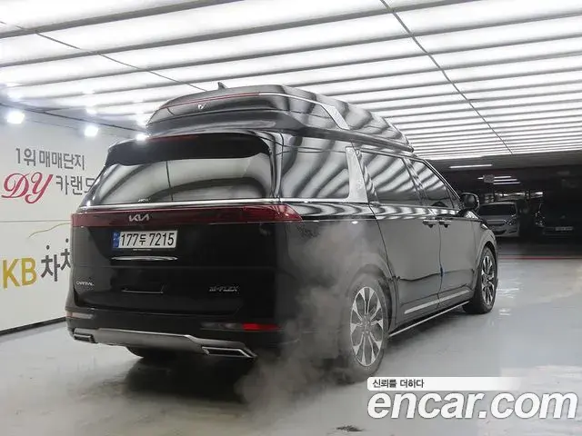 Kia Carnival 2022 — Фото 1/20