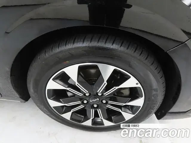 Kia Carnival 2022 — Фото 4/20