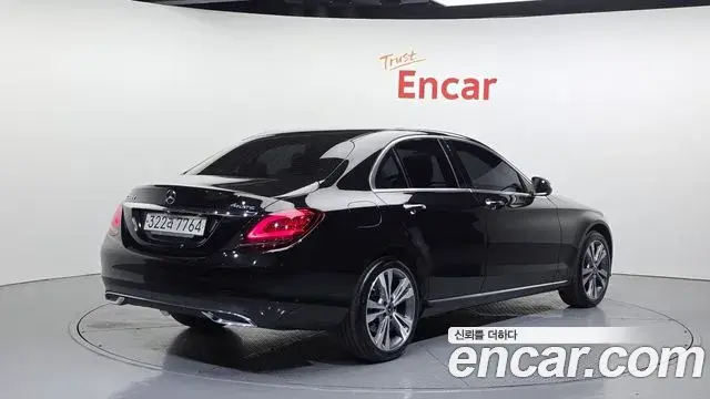 Mercedes-Benz C-Class 2020 — Фото 2/20