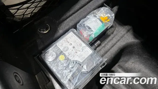 Mercedes-Benz C-Class 2020 — Şəkil 8/31