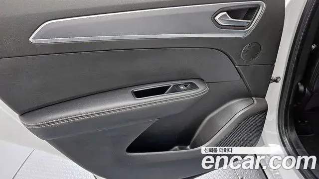 Renault Samsung XM3 2022 — ფოტო 9/32
