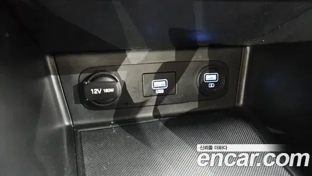 Hyundai Sonata Hybrid 2020 — Photo 5/30