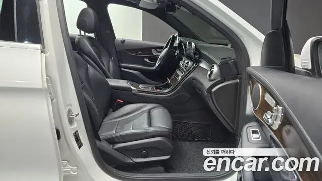 Mercedes-Benz GLC-Class 2020 — ფოტო 5/20