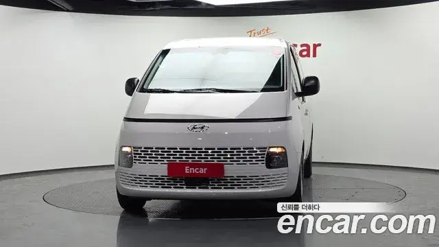 Hyundai Staria 2022 — Photo 16/30