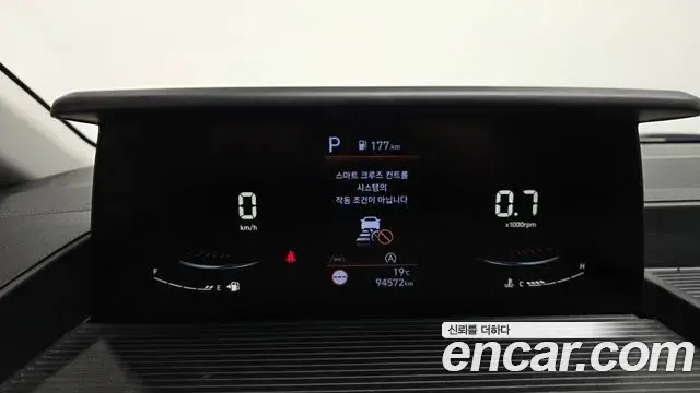 Hyundai Staria 2022 — Photo 17/30