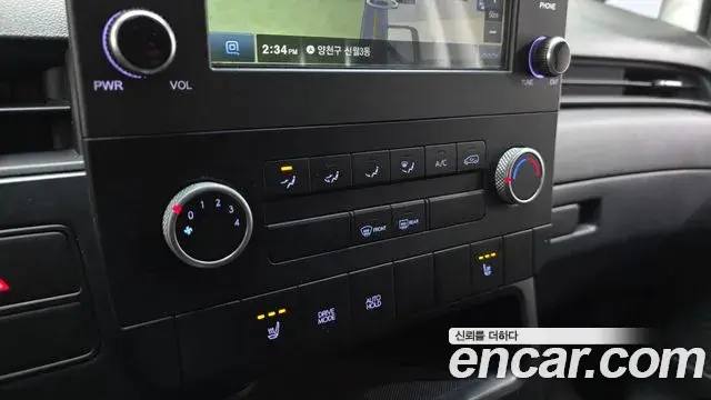 Hyundai Staria 2022 — Photo 15/30