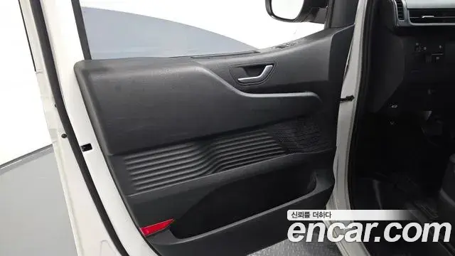 Hyundai Staria 2022 — Photo 9/30