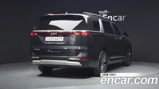 Kia Carnival 2022 — Фото 2/20
