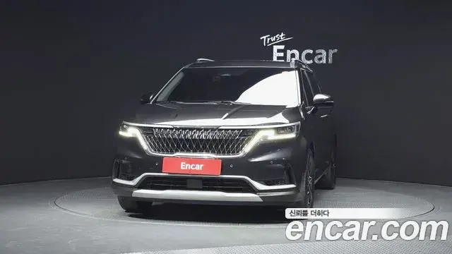 Kia Carnival 2022 — Фото 3/20