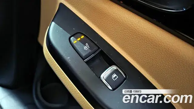 Kia Carnival 2022 — Фото 19/20