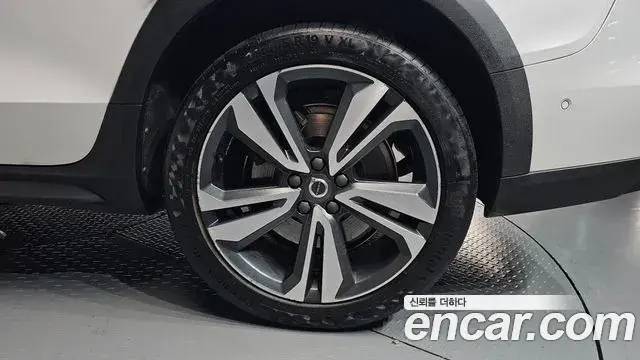 Volvo V60 Cross Country 2020 — ფოტო 9/37
