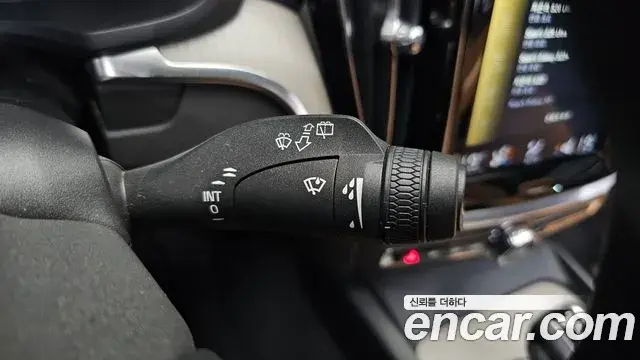 Volvo V60 Cross Country 2020 — ფოტო 31/37