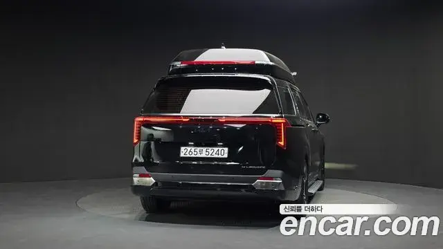 Kia Carnival 2021 — ფოტო 9/20
