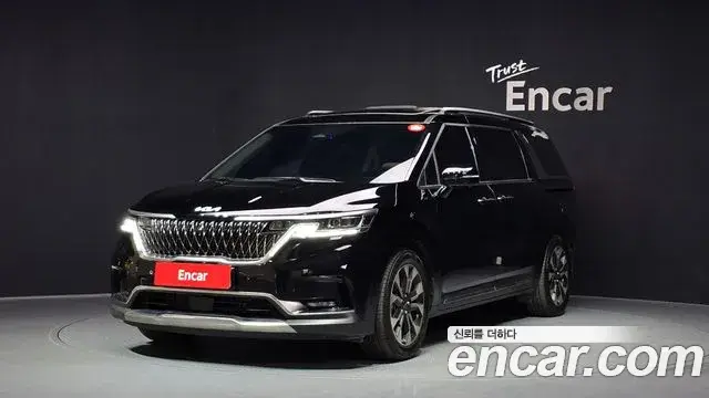 Kia Carnival 2023 — Фото 1/20