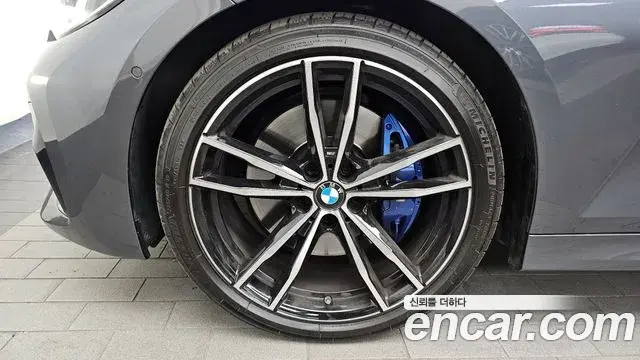 BMW 3 Series 2021 — Photo 2/20