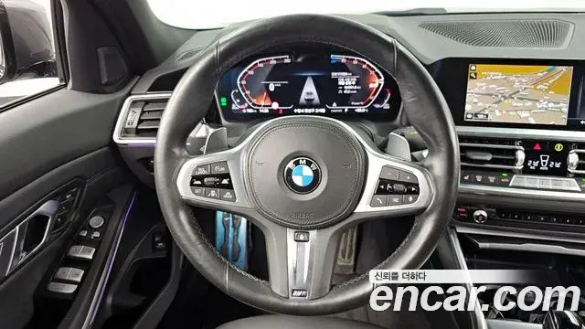 BMW 3 Series 2021 — Photo 8/20