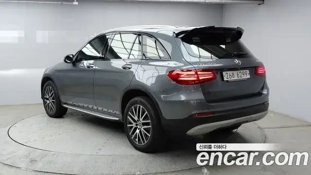 Mercedes-Benz GLC-Class 2018 — Photo 3/20