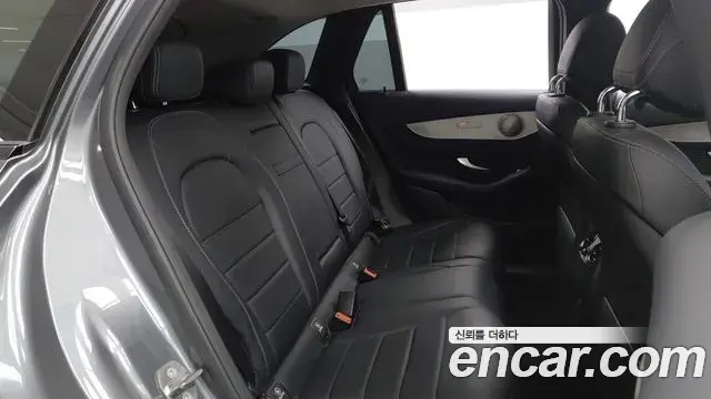 Mercedes-Benz GLC-Class 2018 — Photo 20/20