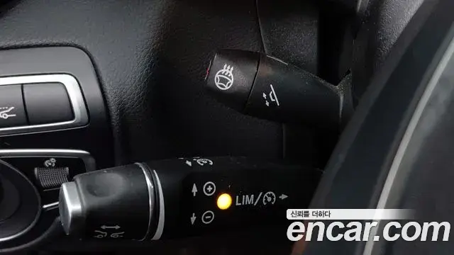 Mercedes-Benz GLC-Class 2018 — Photo 19/20