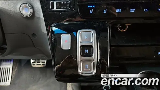 Hyundai Staria 2021 — Фото 9/20