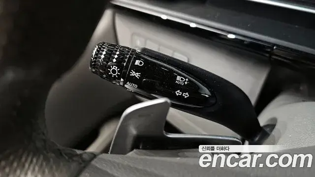 Hyundai Staria 2021 — Фото 17/20