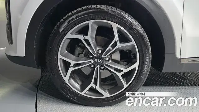 Kia Sportage The Bold 2018 — Şəkil 8/20