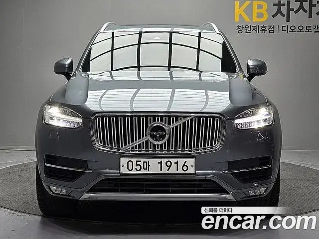 Volvo XC90 2019 — Şəkil 10/20