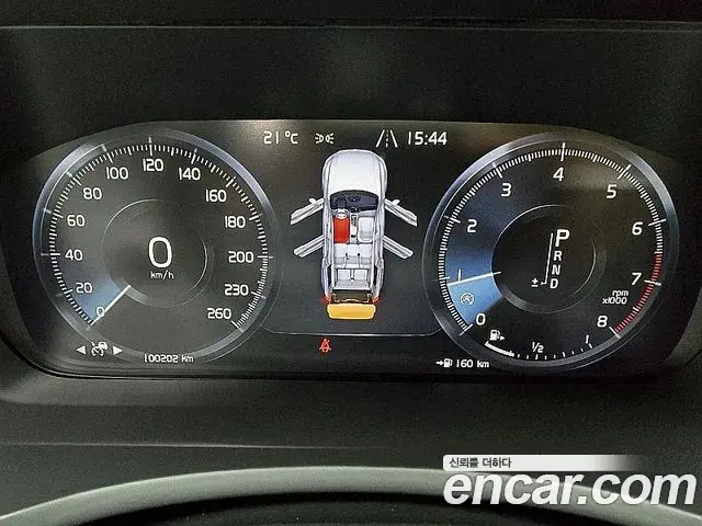Volvo XC90 2019 — Şəkil 12/20