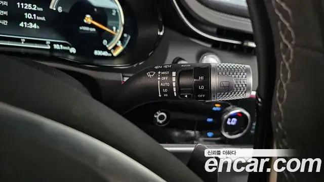 Genesis GV70 2021 — ფოტო 9/41