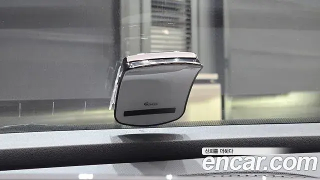 Hyundai The New Avante Hybrid 2022 — Photo 20/33