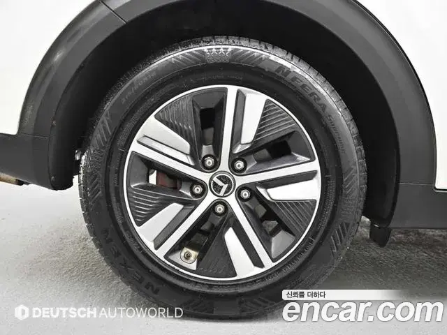 Kia Niro 2019 — Photo 9/20