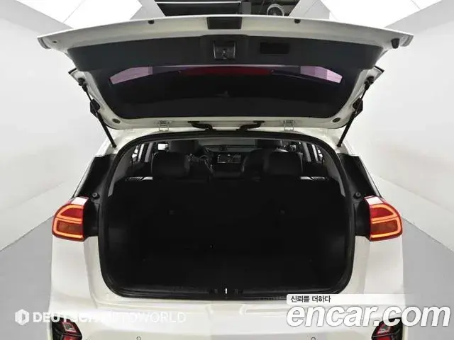 Kia Niro 2019 — Photo 10/20