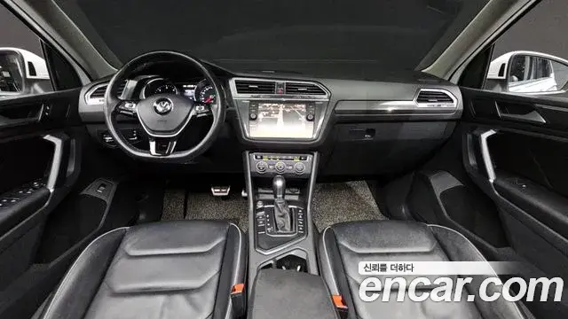 Volkswagen Tiguan 2018 — Фото 7/20