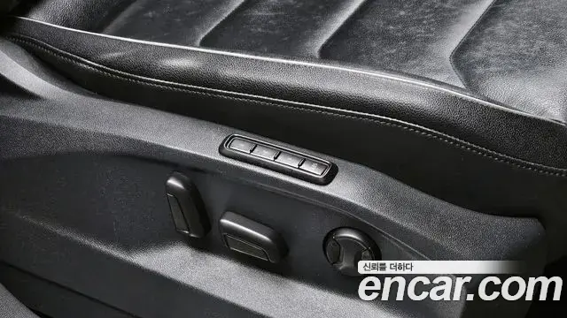 Volkswagen Tiguan 2018 — ფოტო 6/34
