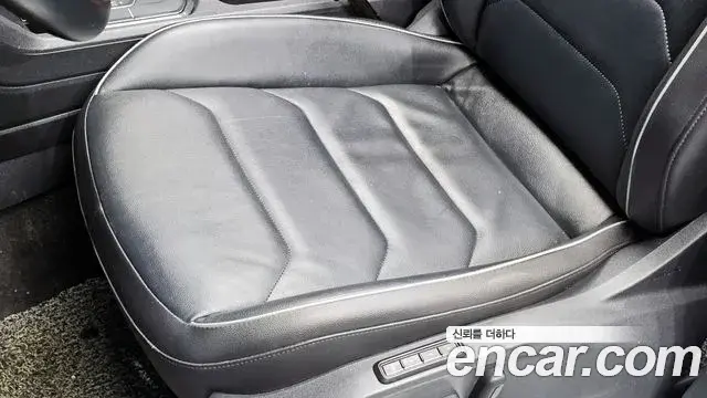 Volkswagen Tiguan 2018 — ფოტო 1/34