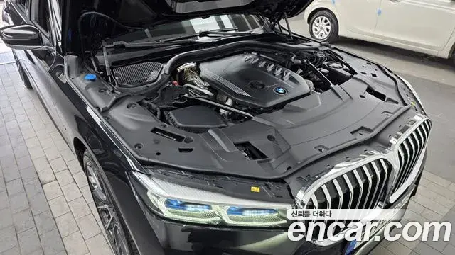 BMW 7 Series 2022 — Photo 5/20