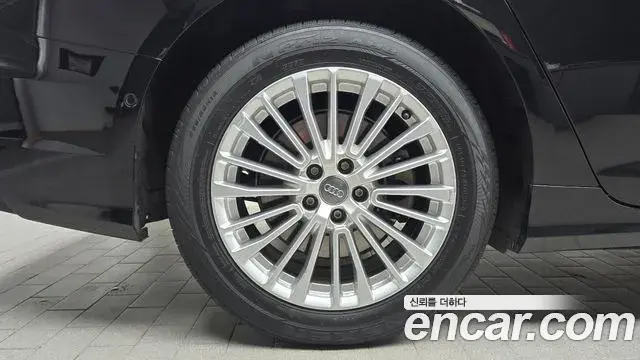 Audi A6 2021 — ფოტო 5/34