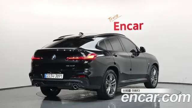 BMW X4 2019 — Şəkil 33/34